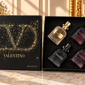 Valentino Born In Roma Uomo Coffret Set (4-Piece) 4x30ml